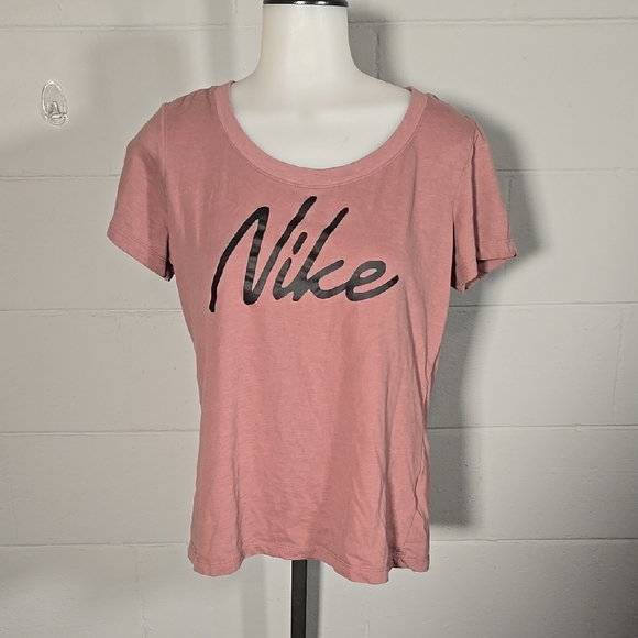 Nike Tops - Nike Women's Pink T-Shirt